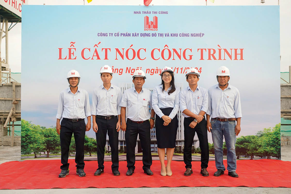 dothi.co - Cất nóc toà nhà Trung tâm Chỉ huy Công an tỉnh Quảng Ngãi